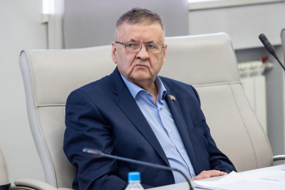 Бенефис Чернышенко: депутат ЗС устроил представление в Ачинске