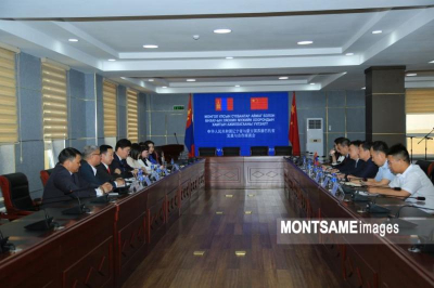 Кратчайший путь к морю: Монголия и Китай обсудили развитие пограничных переходов